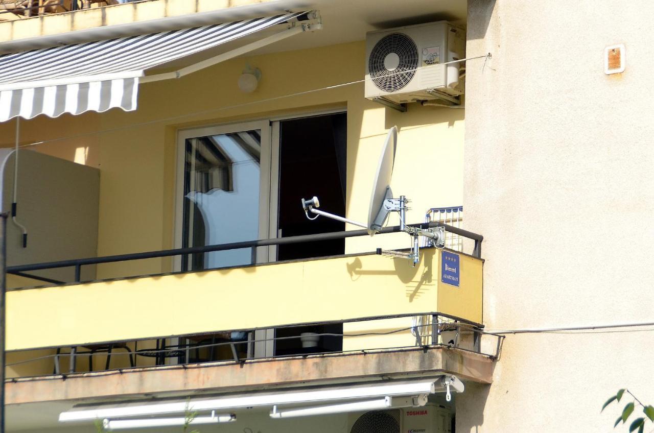 Apartment Renata Lovran Exteriör bild